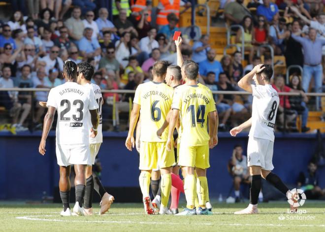 Parejo, expulsado en el Villarreal-Valencia CF. (Foto: LaLiga Santander)