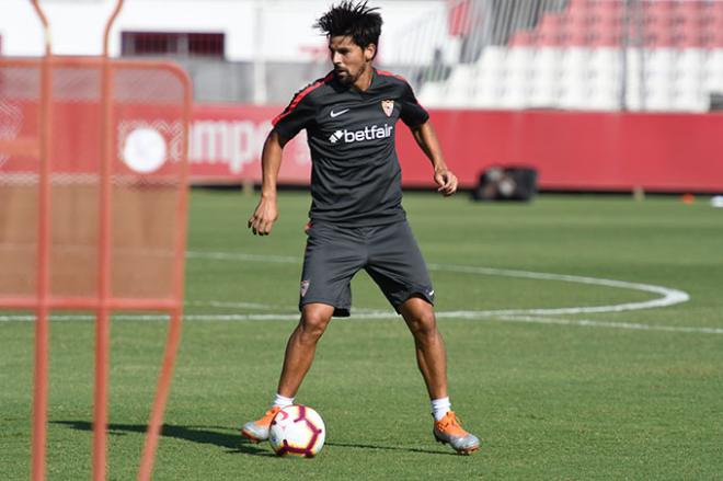 Nolito, durante un entrenamiento con el Sevilla (Foto: Kiko Hurtado).