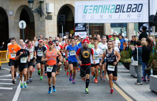 Salida de la Gernika-Bilbao Running de 2017.