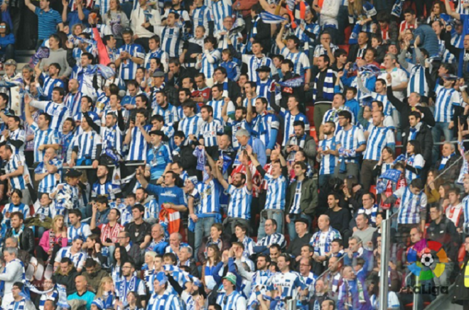 La afición realista festejando una victoria frente al Athletic Club. (Foto: LaLiga).