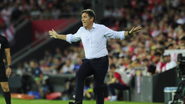 Eduardo Berizzo desesperado en el partido ante el Villarreal (Foto LFP)