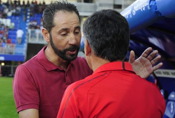 Machín y Mendilibar, antes del partido de Ipurúa.