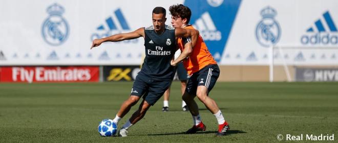 Lucas Vázquez y Odriozola, durante un entrenamiento de Zinedine Zidane (Foto: RMCF).