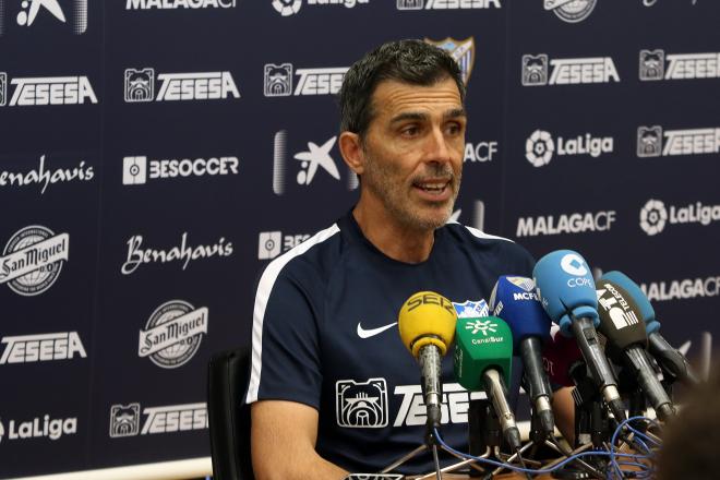 Muñiz, en la sala de prensa del Ciudad de Málaga.