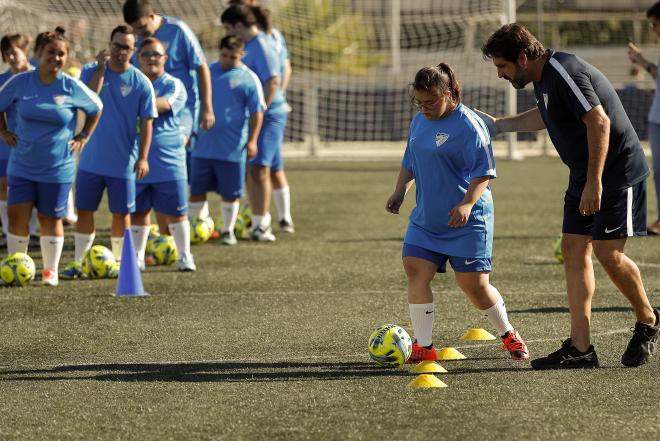 Una imagen del primer entrenamiento del Málaga Genuine (Foto:www.malagacf.com).