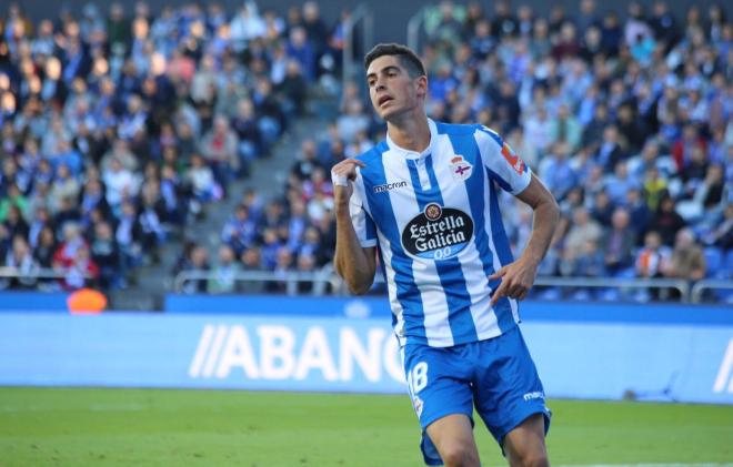 Carlos Fernández, decisivo en el 1-1 del Deportivo contra el Málaga (Foto: Iris Miquel).