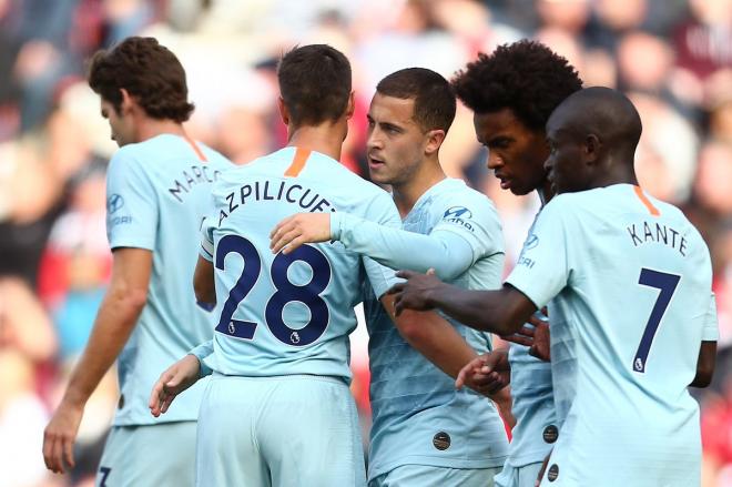 Los jugadores del Chelsea celebran un gol.