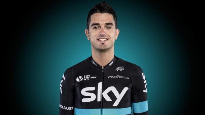 Beñat Intxausti con el maillot de Sky.