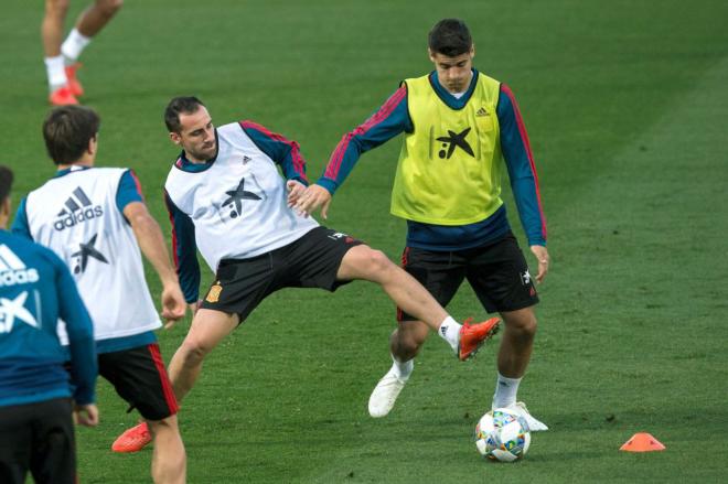 Alcácer y Morata, en un entrenamiento de la selección española de fútbol.