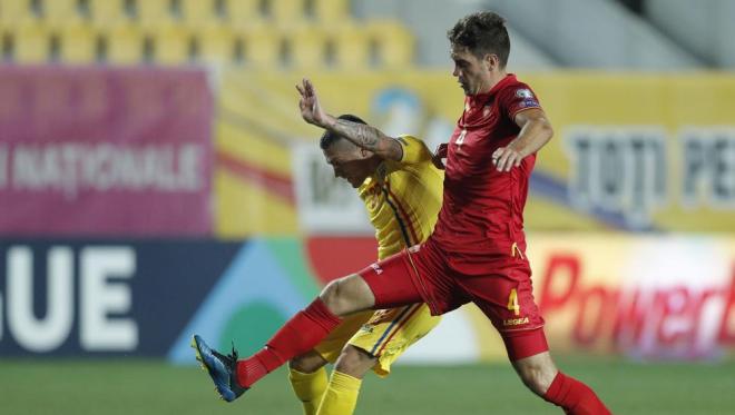 Nikola Vukcevic con la selección de Montenegro.