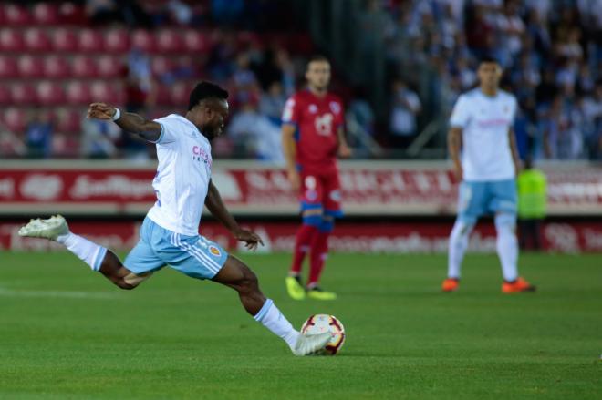 James Igbekeme, en el Numancia-Zaragoza de la pasada temporada (Foto: Daniel Marzo).