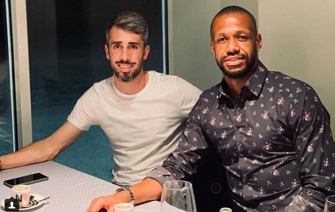 Luisinho, con Sidnei, en una publicación de Instagram del portugués.