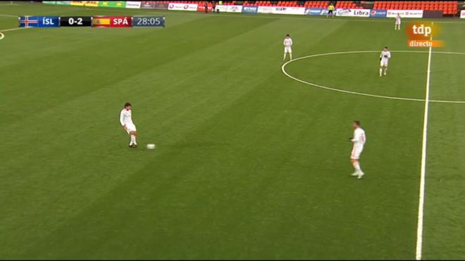 Vallejo, durante el duelo de España sub 21 ante Islandia.