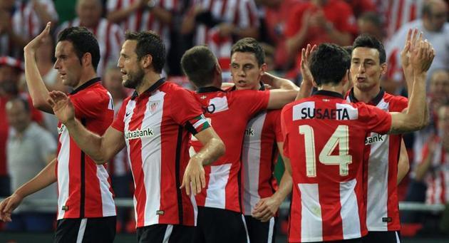 El Athletic celebra el gol de Gorka Elustondo ante el Zilina en la UEL 15/16.