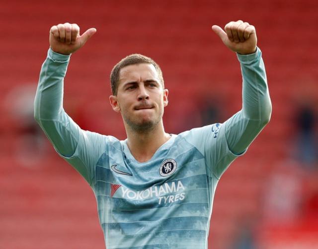 Hazard celebra la victoria del Chelsea.