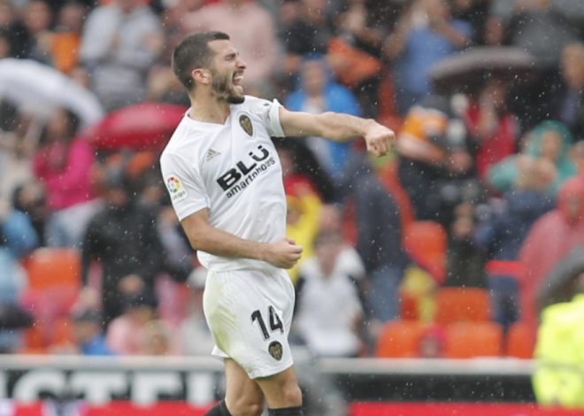 Gayà marca el gol del empate del Valencia CF contra el Leganés (Foto: LaLiga Santander).