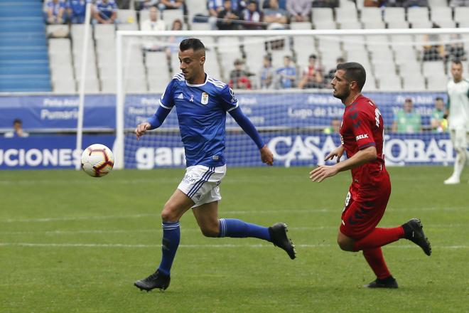 Sergio Tejera, durante el Real Oviedo-Osasuna (Foto: Luis Manso).