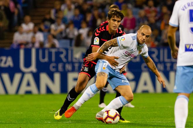 Jorge Pombo en el partido frente al Tenerife en La Romareda (Foto: Daniel Marzo).