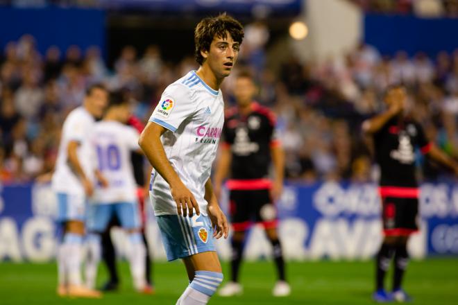 Julián Delmás el partido frente al Tenerife en La Romareda (Foto: Daniel Marzo).