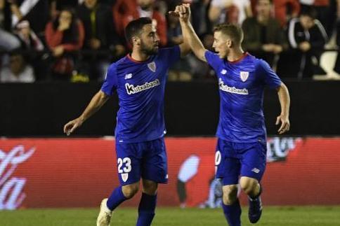 Muniain celebra su gol en Vallecas. (Foto: LFP).