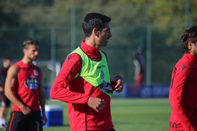 Vicente Gómez, en un entrenamiento del Deportivo en Abegondo (Foto: Iris Miquel).