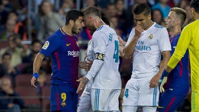 Ramos y Suárez, en el último Clásico.