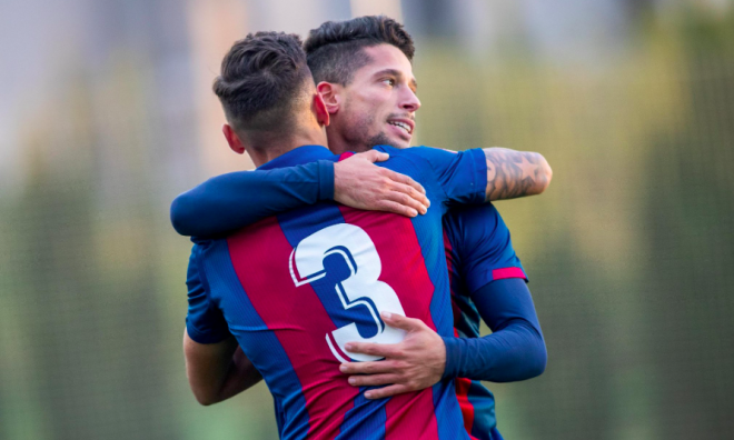 Manu Viana celebra uno de sus tantos. (Foto: Adolfo Benetó)