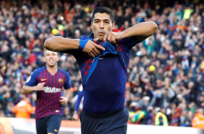 Suárez, celebrando un tanto (Foto: EFE).