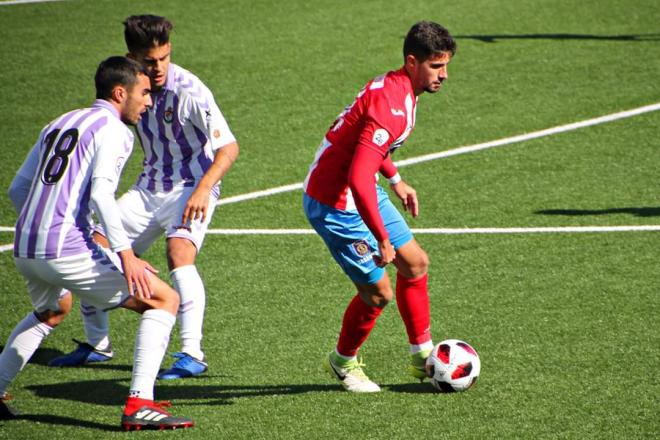 Dani Pedrosa y 'Kuki' Zalazar, durante el CDA Navalcarnero - Real Valladolid Promesas (Foto: CDA Navalcarnero).