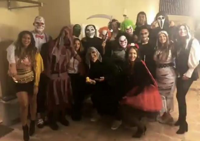 La plantilla del Unicaja, vestida de Halloween.