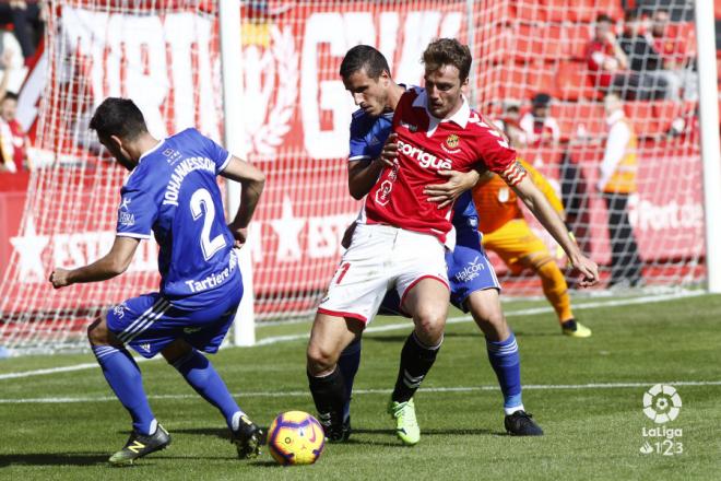 Christian Fernández en una acción del partido ante el Nástic (Foto: LaLiga).