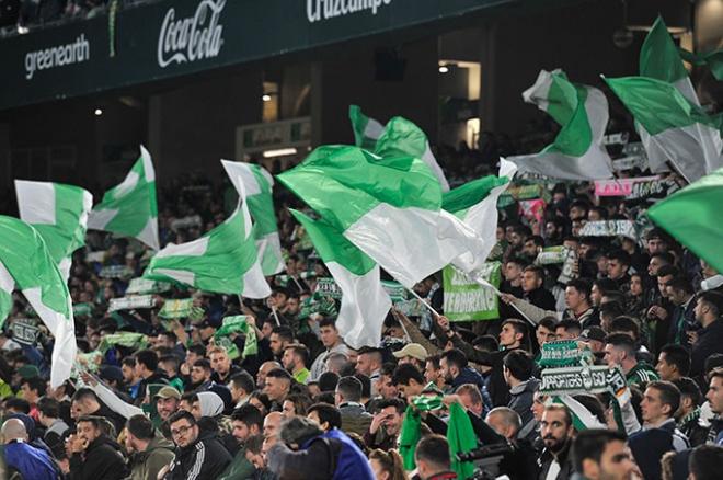 Los aficionados del Betis en el Benito Villamarín.