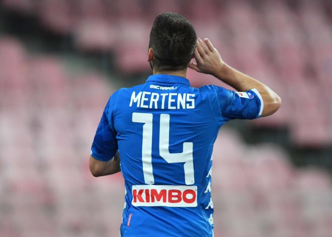 Mertens celebra un gol con el Nápoles.