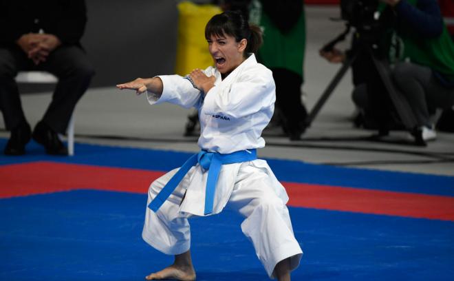 Sandra Sánchez, durante su actuación en kata individual en los Mundiales de kárate de Madrid