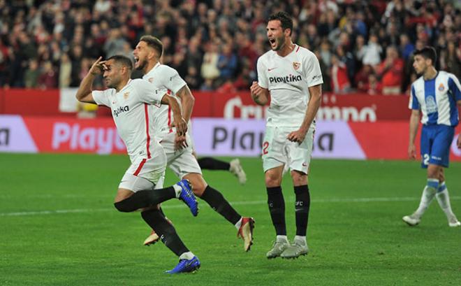 Mercado celebra su gol al Espanyol (Foto: Kiko Hurtado).