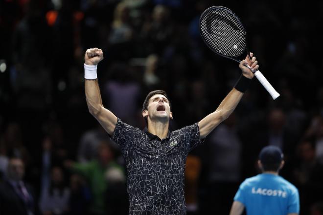Novak Djokovic celebra su victoria ante  Cilic en el Masters de Londres.