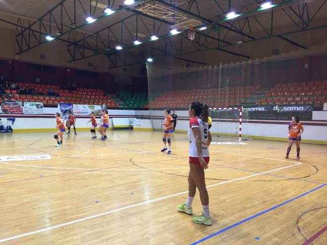 Primera derrota en La Canaleta del equipo del Handbol Mislata