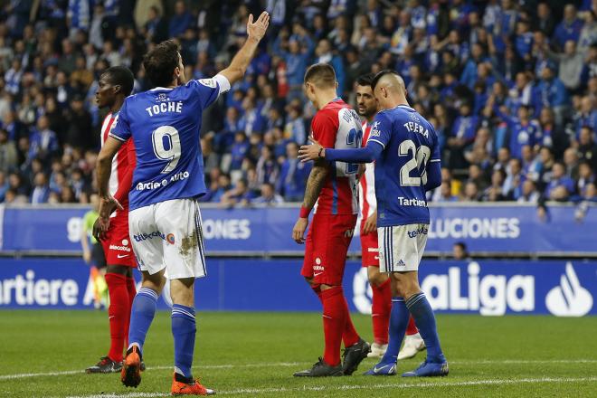 Toché, durante el Real Oviedo-Sporting (Foto: Luis Manso).