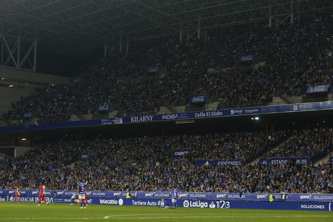 Las gradas del Carlos Tartiere, en el derbi ante el Sporting (Foto: Luis Manso).