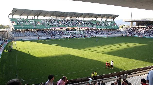 Estadio El Nuevo Arcángel, la casa del Córdoba CF en la que jugará el domingo 30 de abril el Dépor