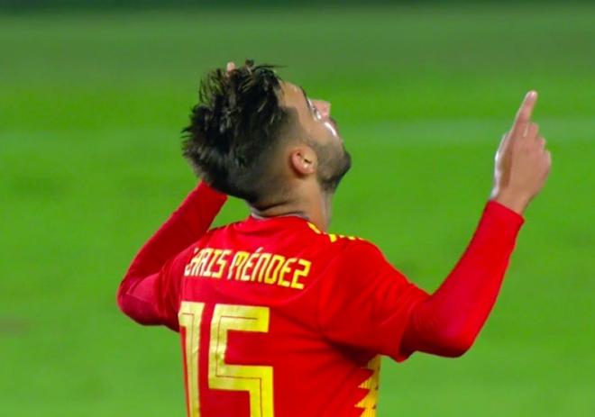 Brais Méndez celebra su primer gol con la Roja (Foto: EFE).