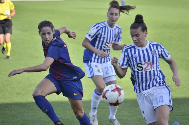 Leire Baños jugando contra el FC Barcelona en Zubieta. (Foto: Giovanni Batista).