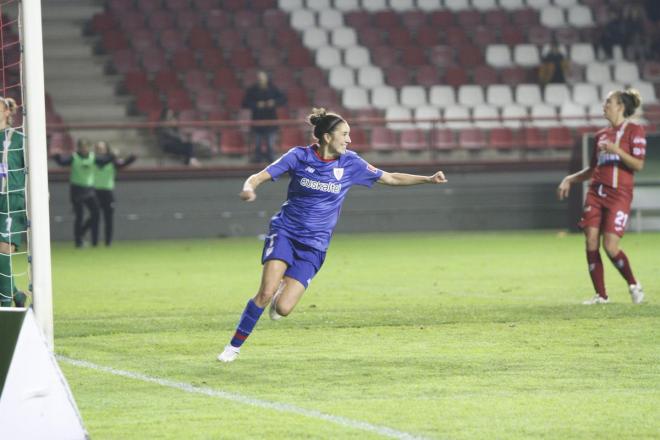 Nekane celebra el gol que inauguró el marcador ante el Logroño en Las Gaunas (Foto: Athletic Club).