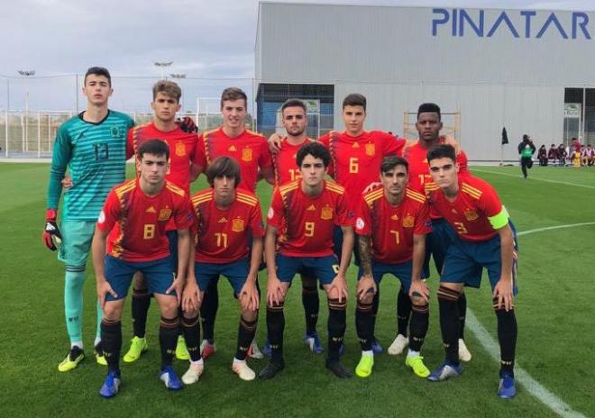 Un once de España sub 19 con Ramón e Ismael (Foto: Pinatar Arena).