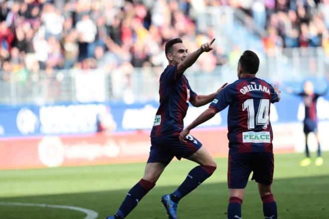 Escalante celebra un gol con el conjunto armero (SD Eibar).