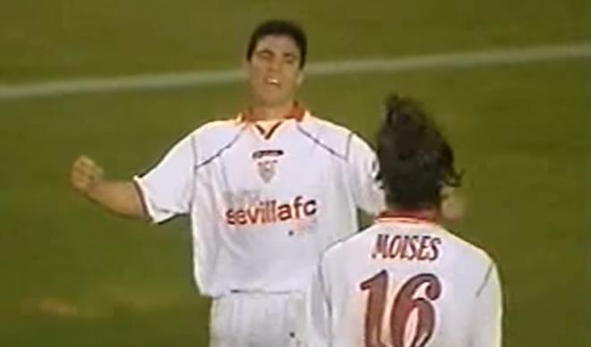 José Antonio Reyes con Moisés.