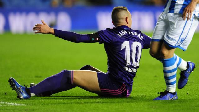 Iago Aspas protesta una acción en Anoeta (Foto: LFP).