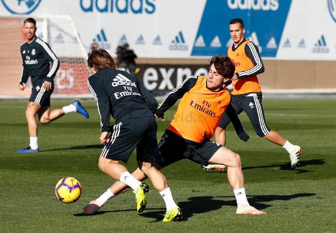 Odriozola en su vuelta a los entrenamiento con el Real Madrid (Foto: Real Madrid CF).