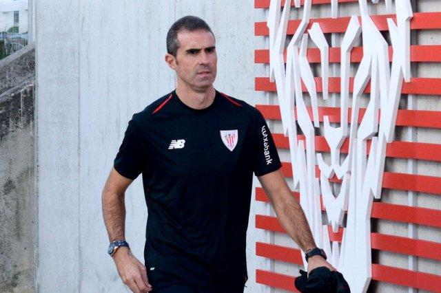 Gaizka Garitano en su primer entrenamiento al frente del primer equipo (Foto: Athletic Club).