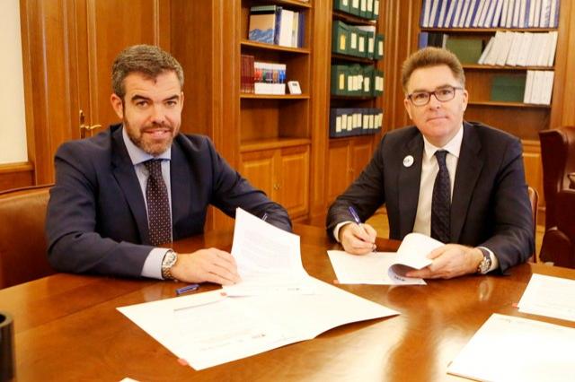 Borja Rodrigo, presidente de la ACT, e Imanol Landa, alcalde de Getxo (FotO. Eusko Label Liga).